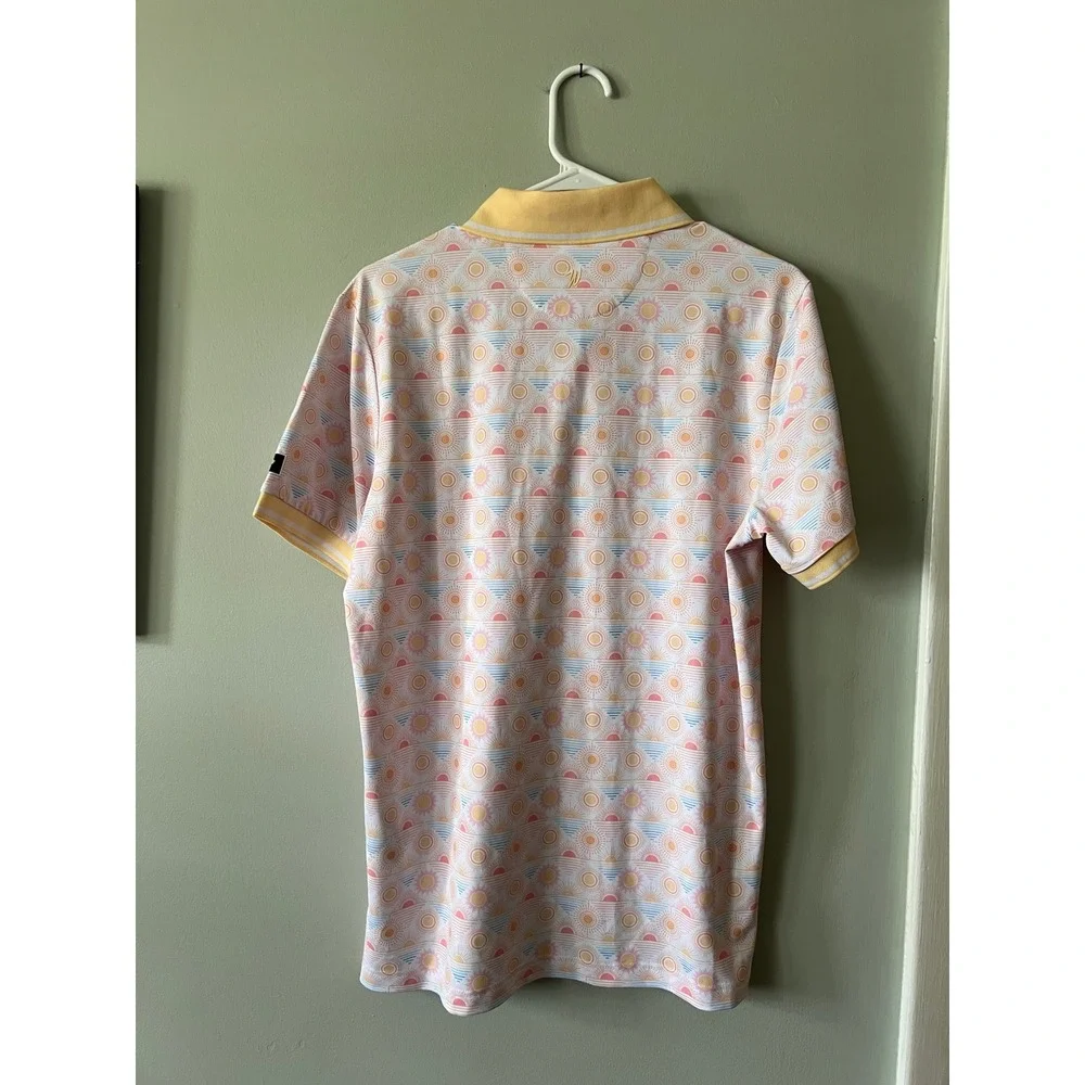 Waggle Golf Polo Short Sleeve Athletic Bright Sun Print Men Size Medium - Picture 6 of 6